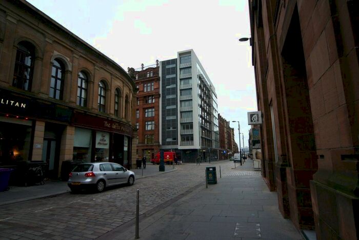 2 Bedroom Flat To Rent In Bell Street, Glasgow, G1