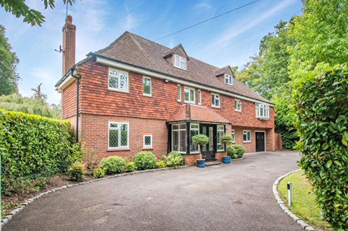 5 Bedroom Detached House For Sale In Pondfield Lane, Shorne, Gravesend, Kent, DA12