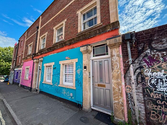 4 Bedroom Maisonette To Rent In Jamaica Street, Stokes Croft, Bristol, BS2