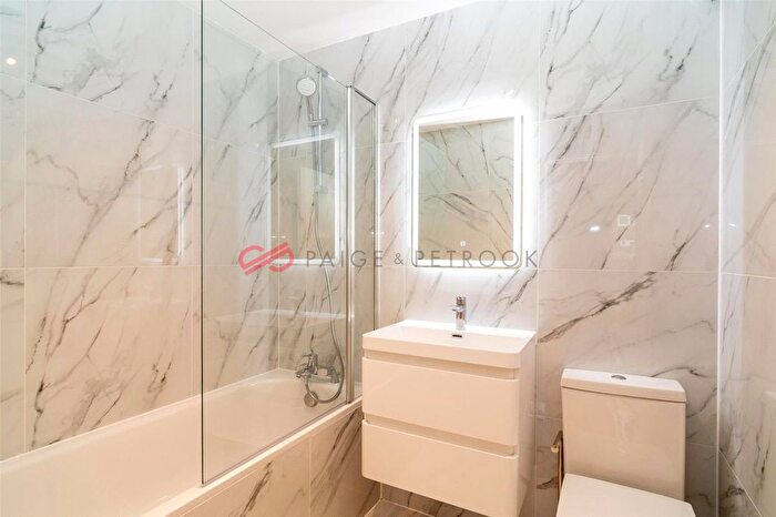 1 Bedroom Flat To Rent In Granville Place, Elm Park Road, Pinner, Middlesex, HA5