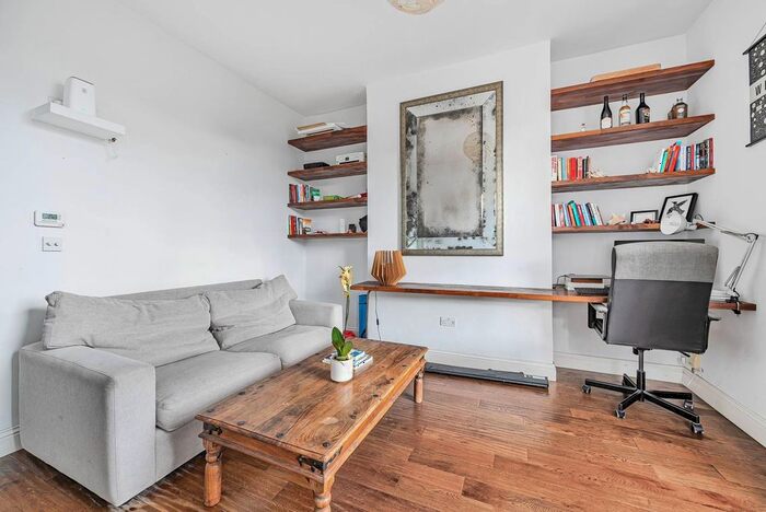 1 Bedroom Flat To Rent In Hungerford Road, Hillmarton Conservation Area, London, N7