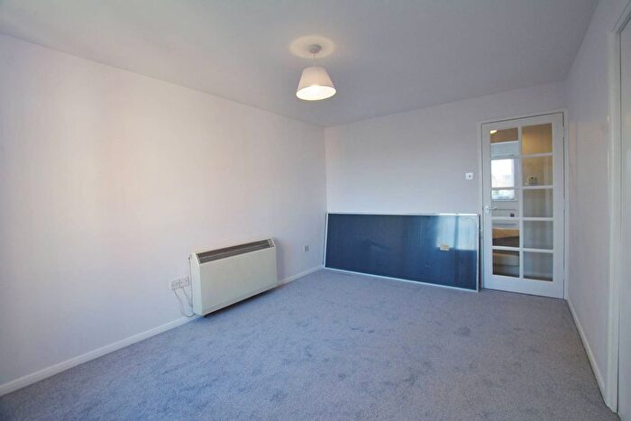 1 Bedroom Flat To Rent In Scammell Way, Watford, WD18