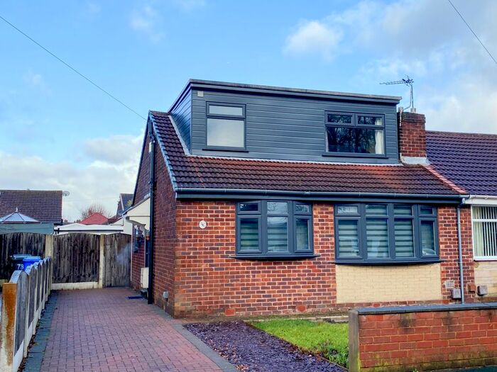 Houses for sale & to rent in M34 2JH, High Bank, Denton West Manchester