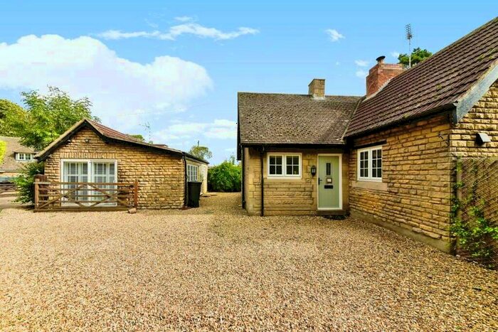 3 Bedroom Bungalow To Rent In Spinney Lane, Stretton, LE15