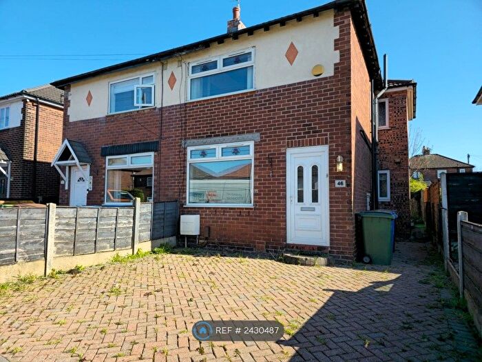 3 Bedroom Semi-Detached House To Rent In Woodbank Avenue, Bredbury, Stockport, SK6