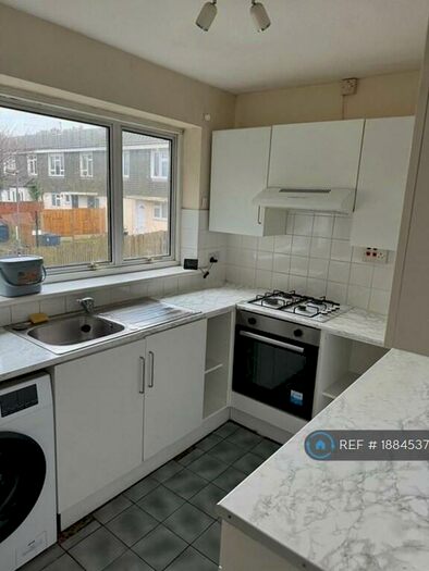 2 Bedroom Flat To Rent In Luther Close, London, HA8