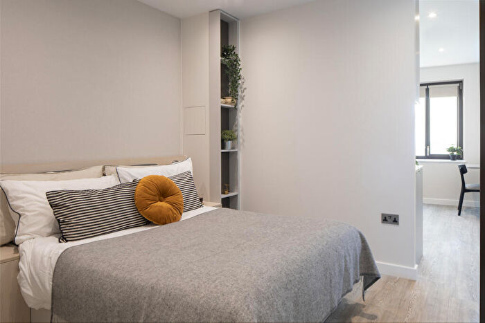 Studio To Rent In Enclave: Croydon, College Road, East Croydon, London, CR0