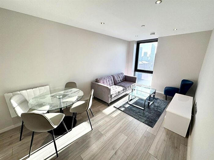 2 Bedroom Flat To Rent In Jesse Hartley Way, Liverpool, L3