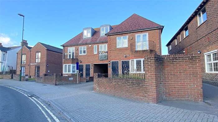 2 Bedroom Flat For Sale In Southview Lodge, South Street, Lancing, West Sussex, BN15