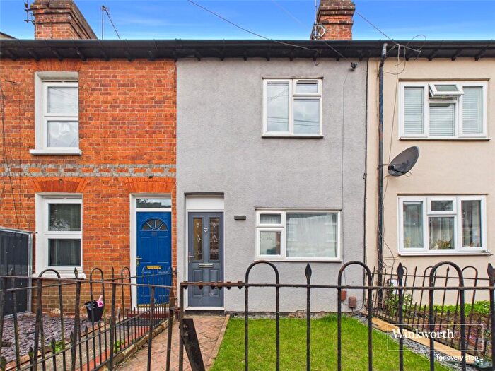 3 Bedroom Terraced House For Sale In Granby Gardens, Reading, United Kingdom, RG1