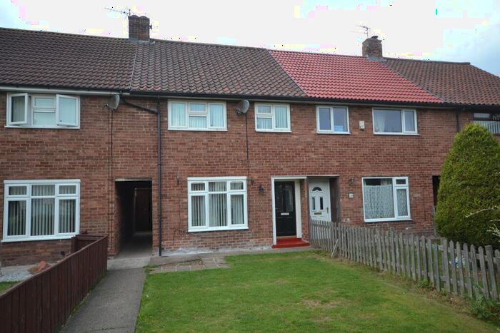 3 Bedroom Terraced House To Rent In Brent Avenue, Hull, HU8