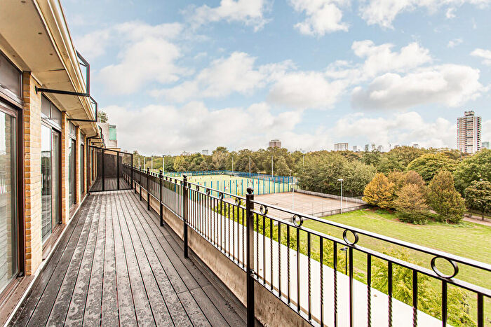 2 Bedroom Apartment To Rent In Copperfield Road, Mile End, London, E3