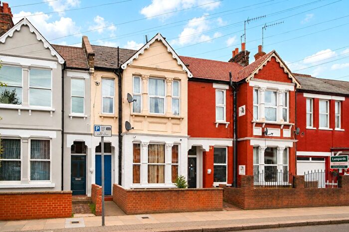 2 Bedroom Flat For Sale In Chapter Road, London, NW2