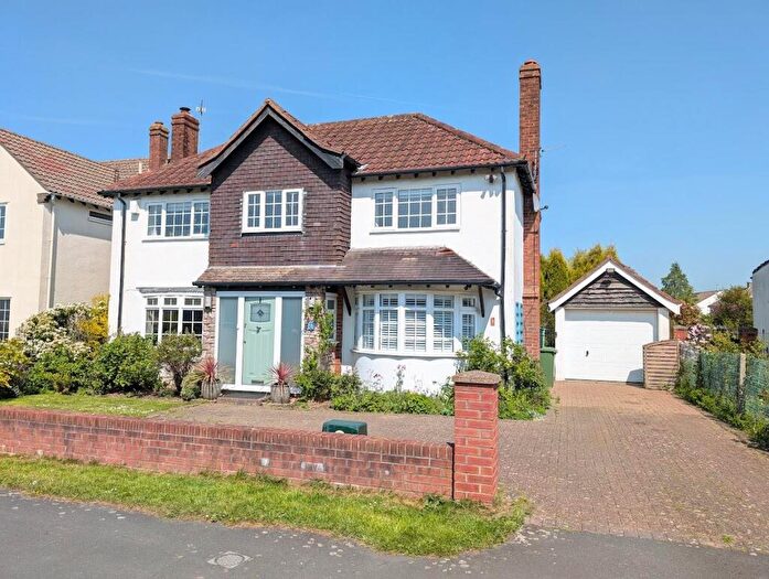 4 Bedroom Detached House For Sale In Florence Park, Almondsbury, Bristol, BS32
