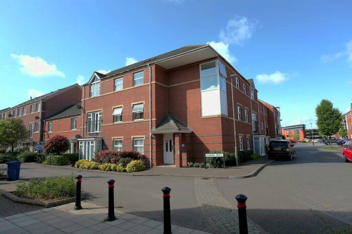 2 Bedroom Apartment To Rent In Padbury Drive, Banbury, Oxon, OX16