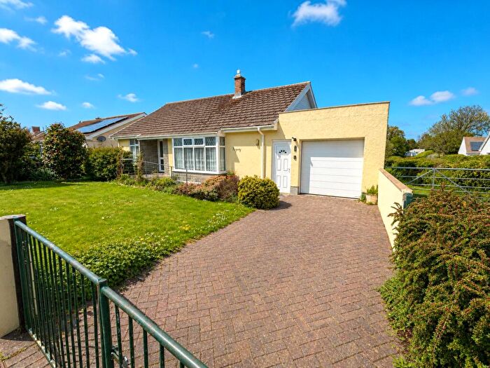 2 Bedroom Bungalow For Sale In Broadmoor, Kilgetty, Pembrokeshire, SA68