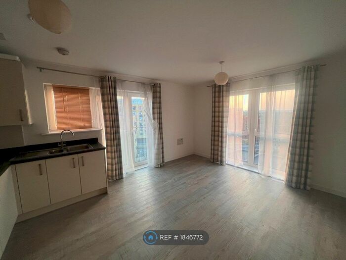 2 Bedroom Flat To Rent In Temple Hill, Dartford, DA1