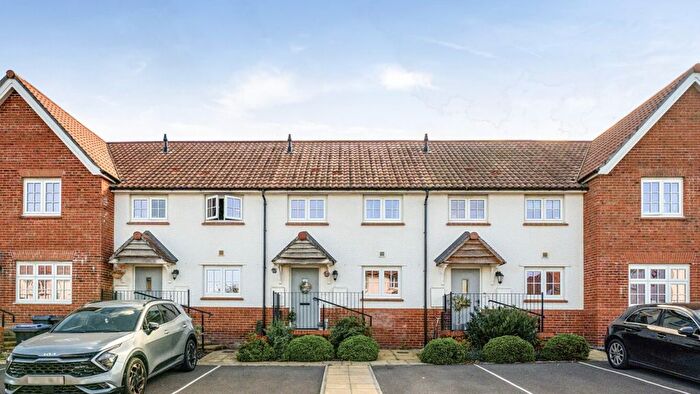2 Bedroom Terraced House For Sale In Falcon Road, Warminster, BA12