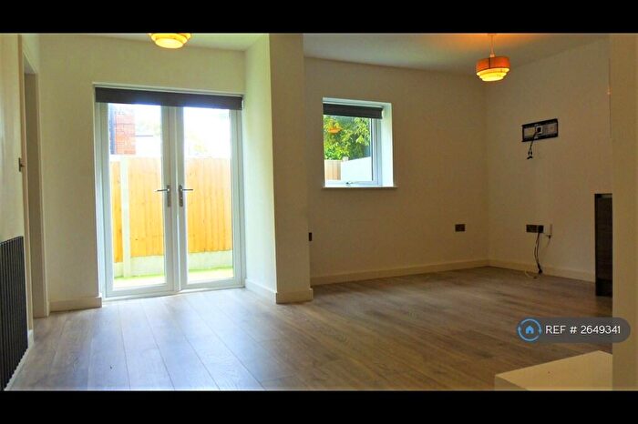 2 Bedroom Flat To Rent In The Gallery, West Bridgford, Nottingham, NG2