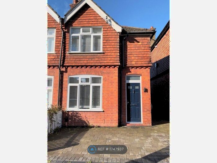 2 Bedroom Semi-Detached House To Rent In Hilliard Road, Northwood, HA6