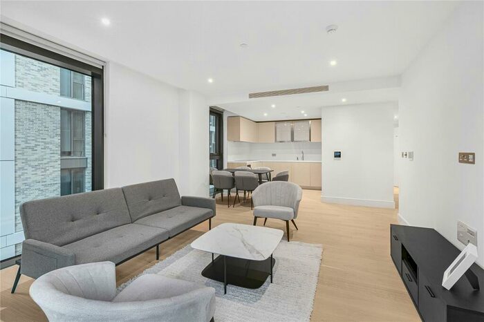 2 Bedroom Apartment To Rent In Palmer Road, London, SW11