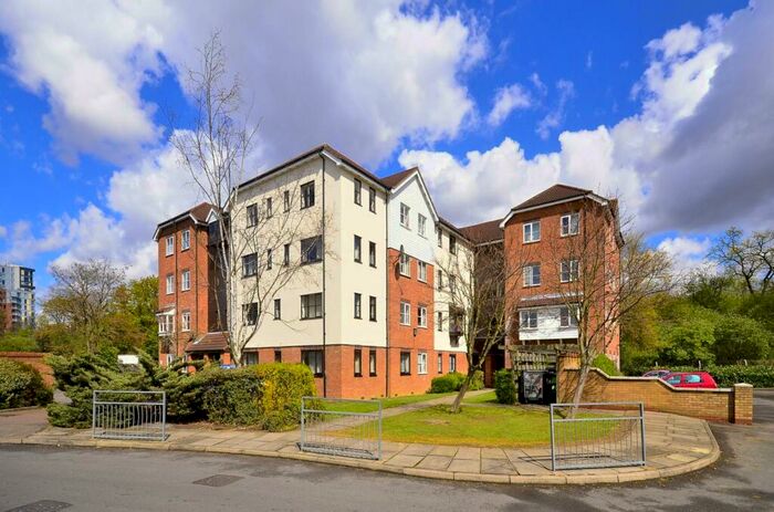 1 Bedroom Flat To Rent In Vicars Bridge Close, Alperton, Wembley, HA0