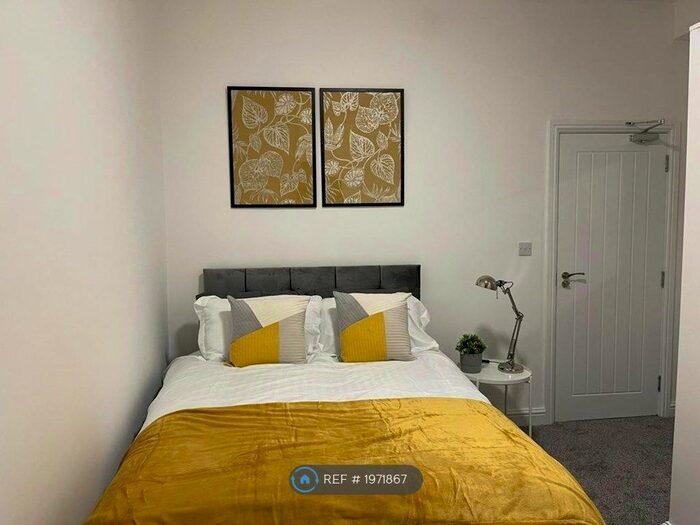 6 Bedroom Terraced House To Rent In St. Elmo Road, Wallasey, CH44