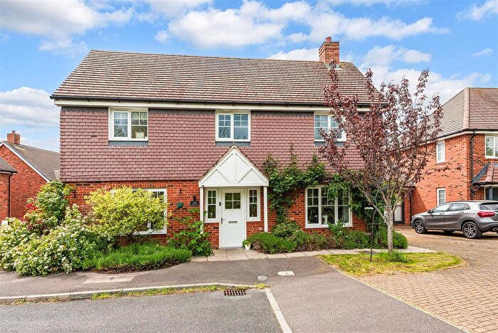 4 Bedroom Detached House For Sale In Spindle Close, Andover, SP11