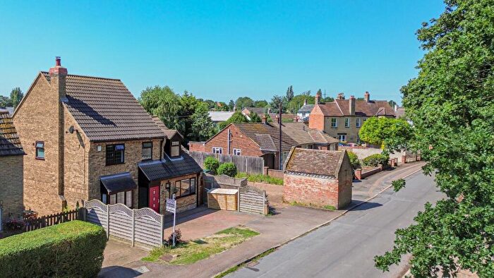 4 Bedroom Detached House For Sale In School Lane, Eaton Socon, St. Neots, Cambridgeshire, PE19