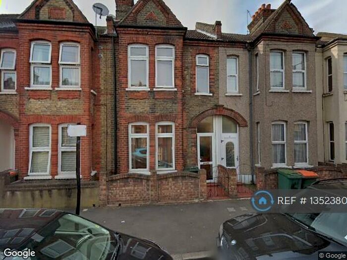 4 Bedroom Terraced House To Rent In Bingley Road, London, E16