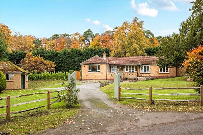 3 Bedroom Bungalow For Sale In Pirbright Road, Normandy, Guildford, Surrey, GU3