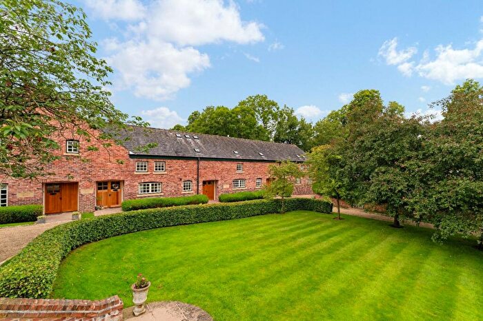 4 Bedroom Barn Conversion For Sale In Wilmslow Road, Mottram St. Andrew, SK10