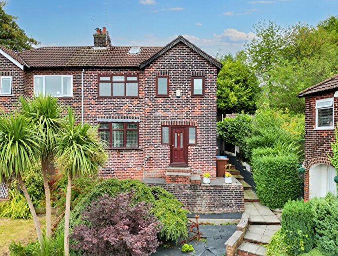 3 Bedroom Semi-Detached House For Sale In Windsor Drive, Bredbury, Stockport, Cheshire, SK6