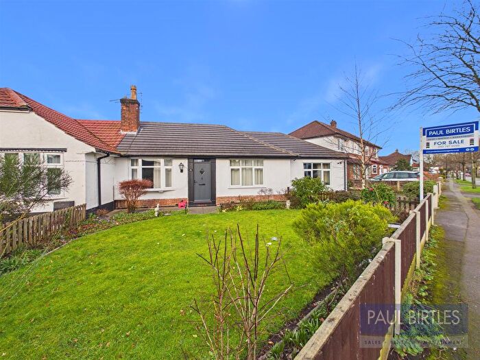 2 Bedroom Semi Detached Bungalow For Sale In Porlock Road, Flixton, Trafford, M41