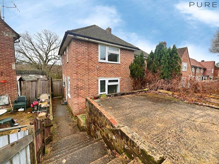 2 Bedroom Semi Detached House For Sale In Myrtle Road, Southampton, SO16