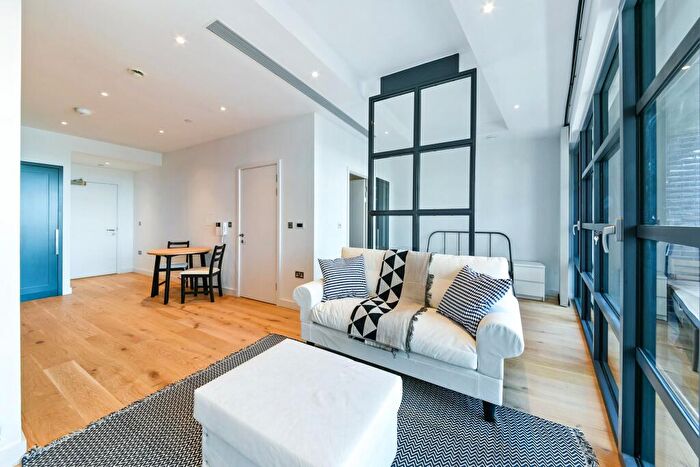 Apartment To Rent In Bridgewater House, London City Island, London, E14