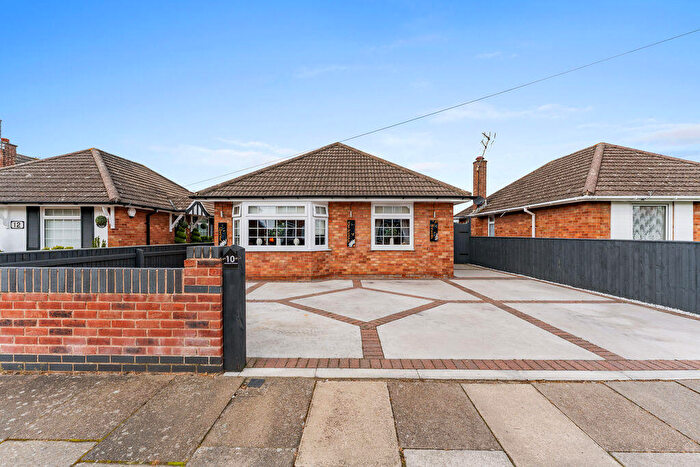 2 Bedroom Detached Bungalow For Sale In Mordaunt Avenue, Scartho, DN33