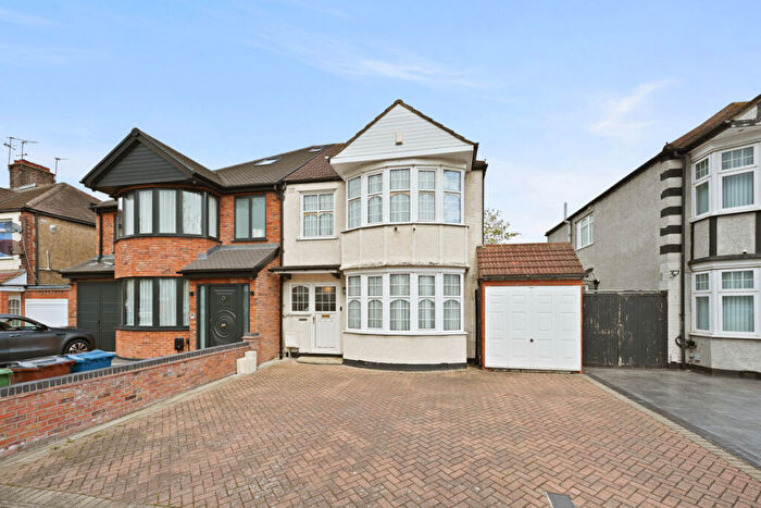 5 Bedroom Semi-Detached House For Sale In Willowcourt Avenue, Harrow, HA3