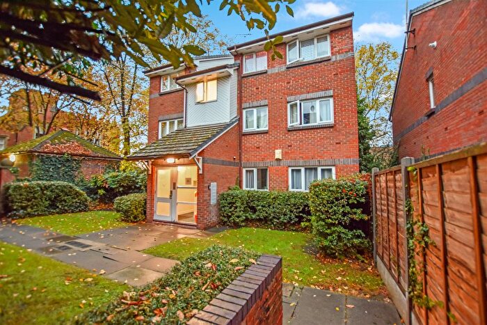 2 Bedroom Flat For Sale In Red Lion Lane, London, SE18