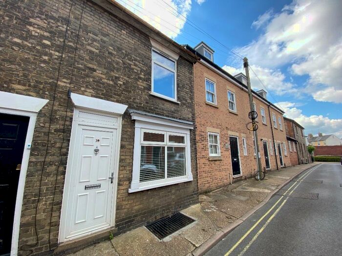 2 Bedroom Terraced House To Rent In Peckham Street, Bury St Edmunds, IP33