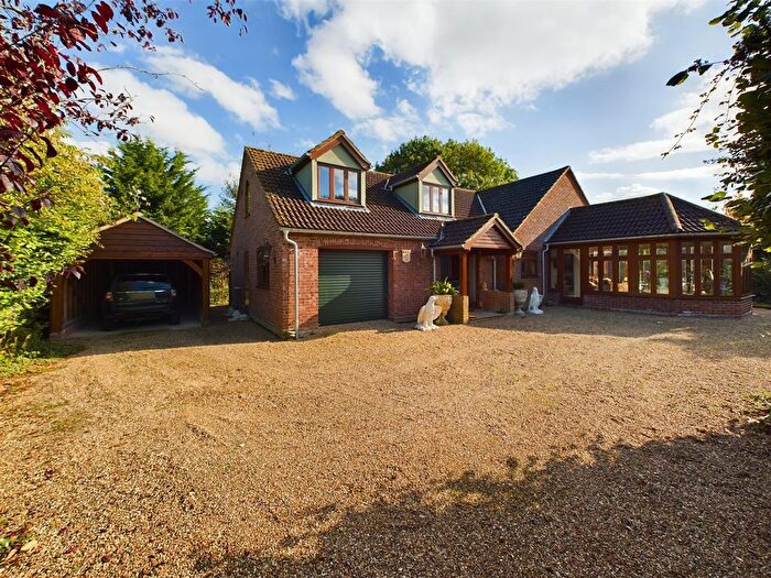 4 Bedroom Detached House For Sale In Baconsthorpe Road, Hempstead, Holt, NR25