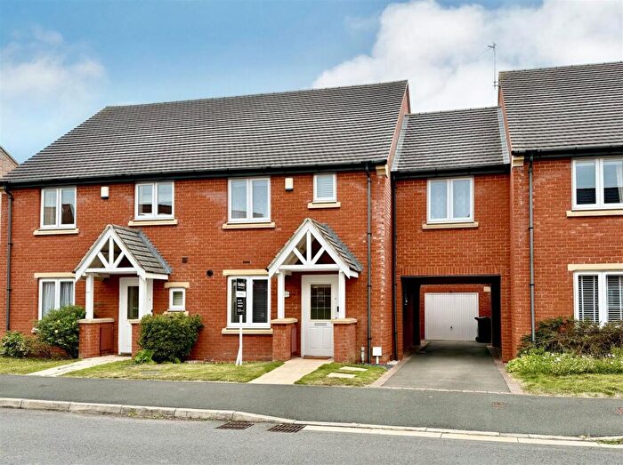 3 Bedroom Town House For Sale In Highland Drive, Loughborough, LE11