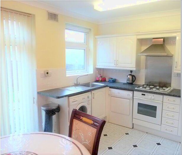 3 Bedroom Terraced House To Rent In Melville Avenue, Greenford, UB6
