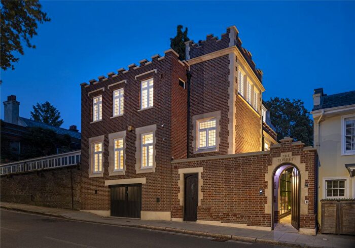 6 Bedroom Detached House For Sale In Frognal, Hampstead, London, NW3