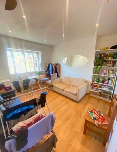 3 Bedroom Flat To Rent In Tyndale Mansions, Upper Street, Angle, Highbury &amp; Islington, United Kingdom, N1