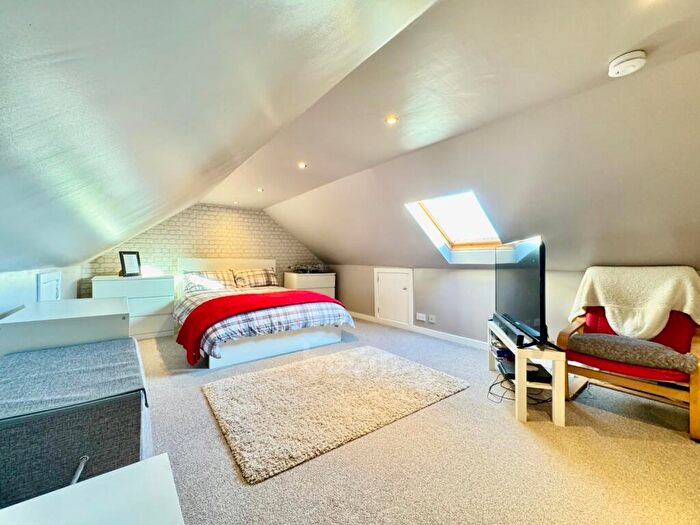 3 Bedroom Terraced House For Sale In Beech Avenue, Paisley, PA2