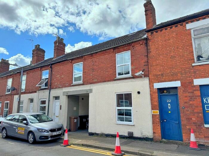 6 Bedroom Terraced House For Sale In Albany Street, Lincoln, LN1