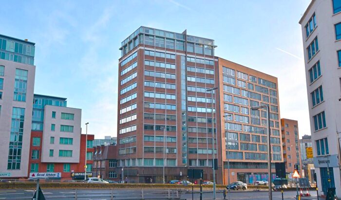 1 Bedroom Flat To Rent In Westside One, Suffolk St Queensway, Birmingham, B1