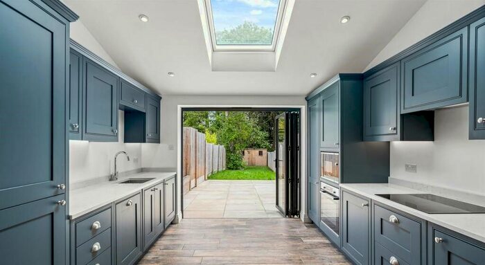 3 Bedroom Detached House To Rent In Forest Road, Loughton, IG10