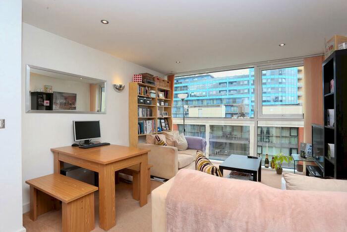 1 Bedroom Apartment To Rent In Western Gateway Royal Victoria Dock, E16